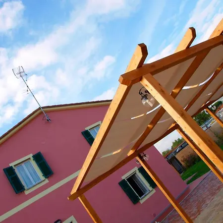 Agriturismo Alle Serre 萨尔扎纳